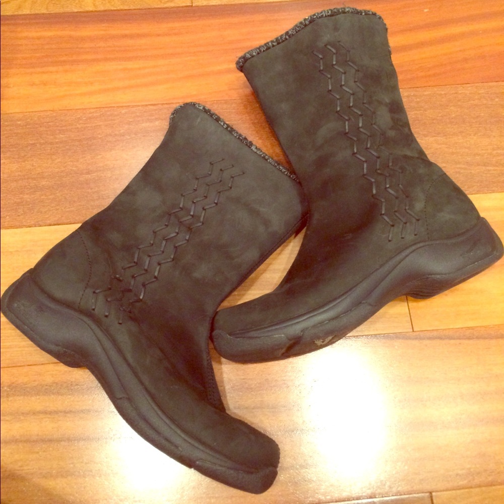 Women's Black Winter Boots
